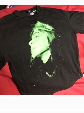 Billie Eilish tshirt
